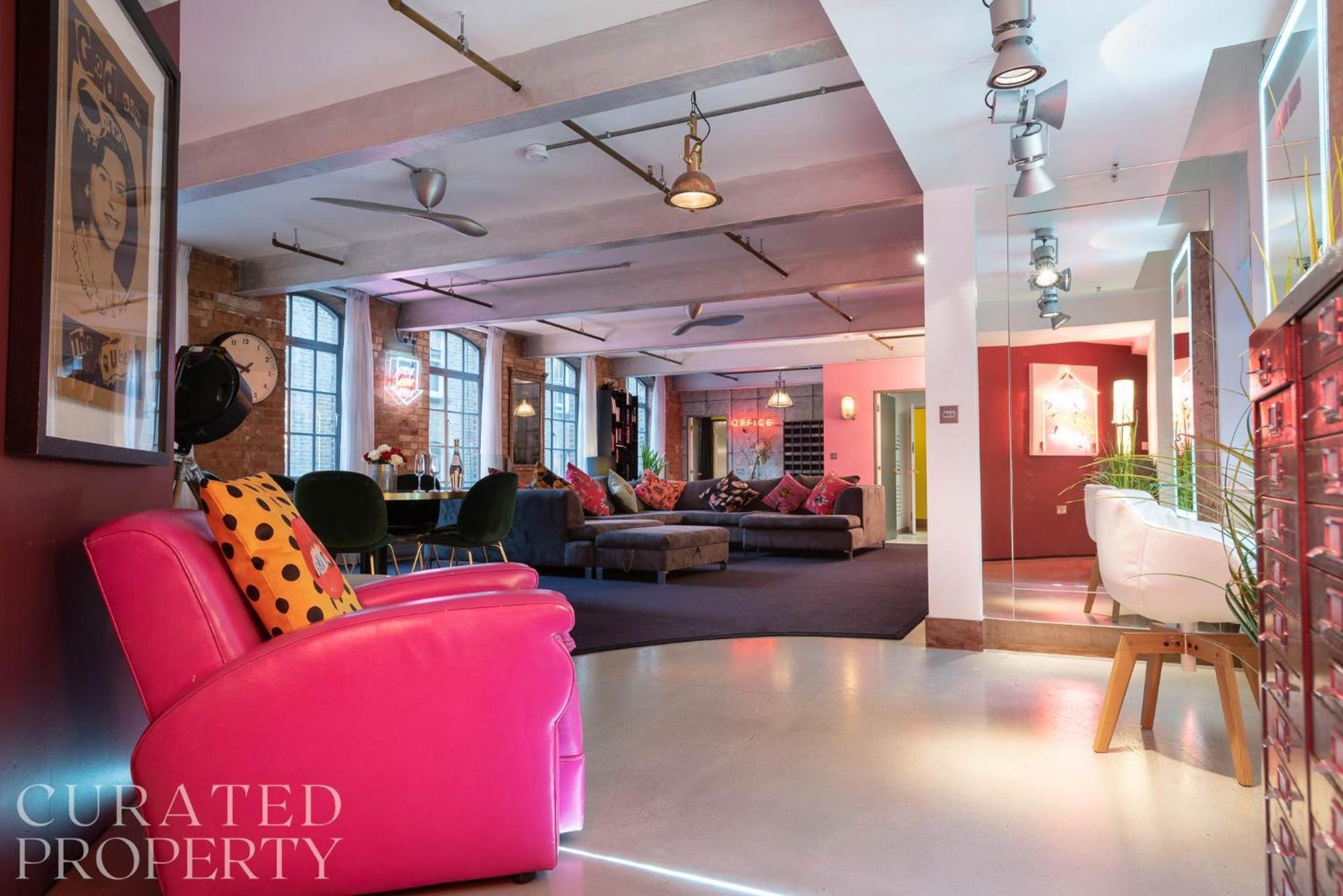 Amazingly Luxurious Loft Apartment, Soho - 3 Bedrooms, 2 Bath & Office London Exteriör bild
